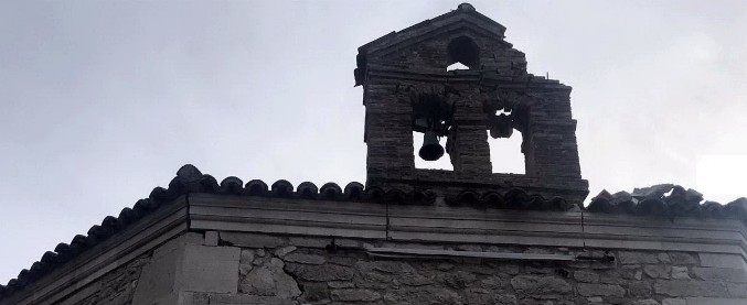 Terremoto Macerata, scossa 4.6. ‘Gravi danni, tornati al 2016’. Decine di repliche. Crollato campanile della chiesa di Muccia