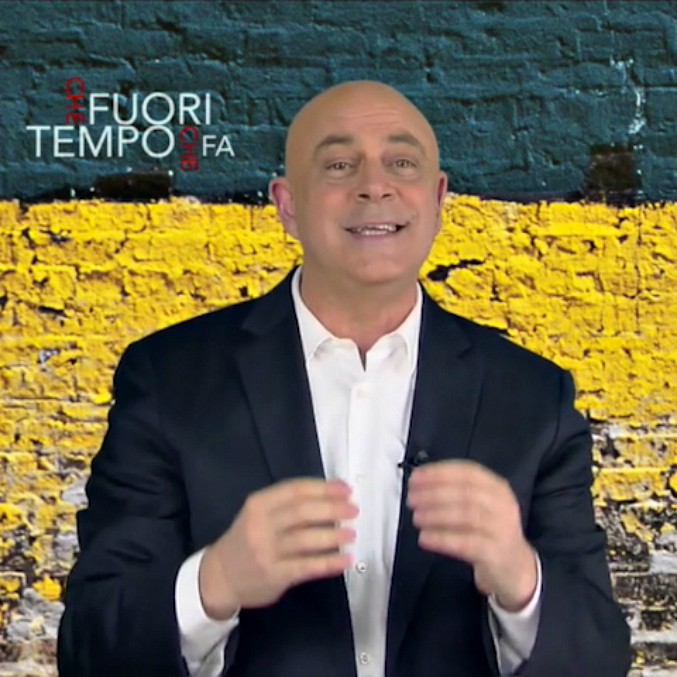 Copertina di Crozza e la nuova corrente del Pd: “Si chiama Harambee…Ma cos’ha il Pd contro i suoi elettori? Arrendetevi, non siete capaci”