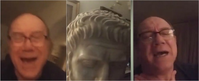 Copertina di Roma-Barcellona, su Facebook la gioia incontenibile di Carlo Verdone: “Oddio me parte la pompa…”