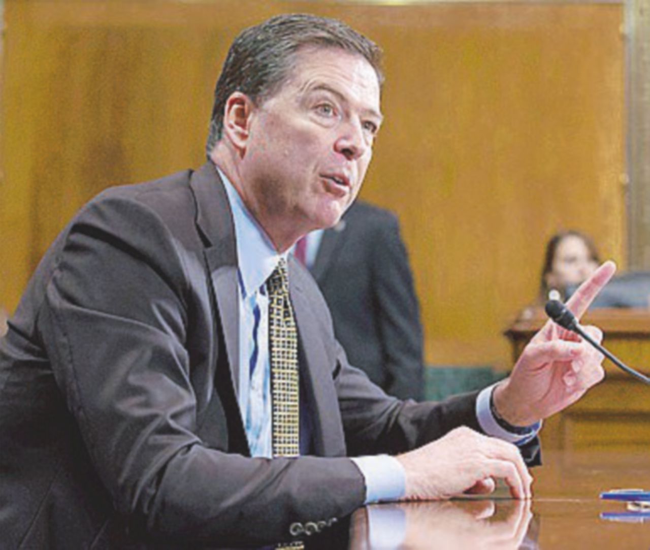 - James Comey - Ansa La vendetta di Comey: The Donald agisce come un “boss mafioso”