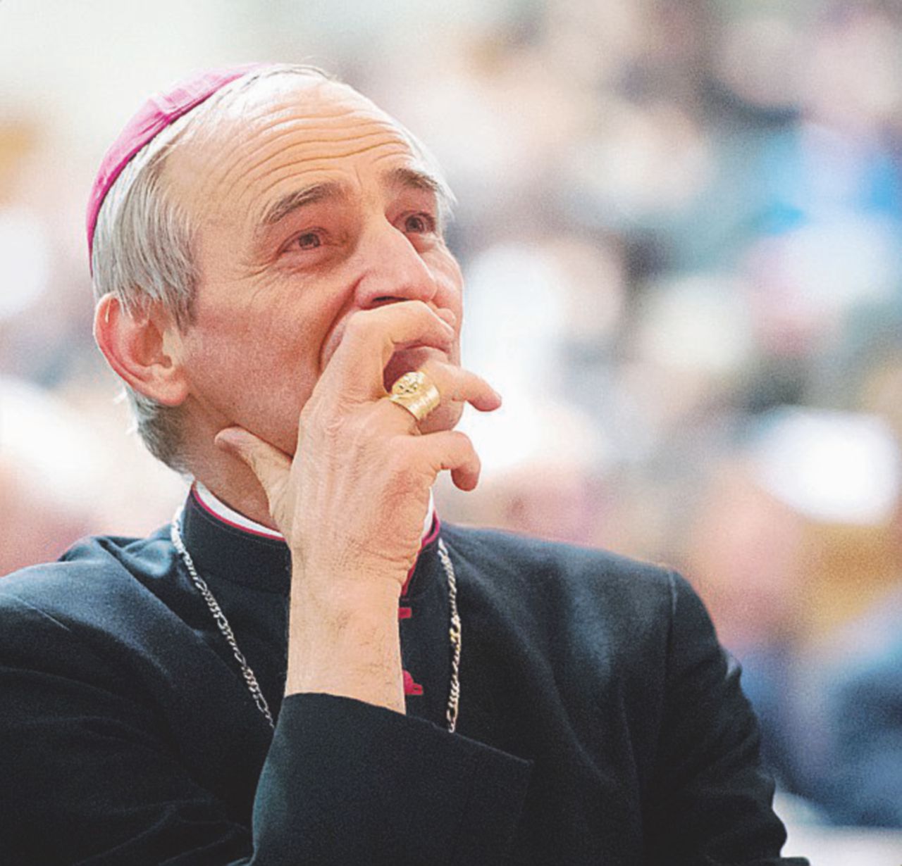 Copertina di L’arcivescovo bergogliano va al centro sociale
