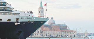 Copertina di Grandi Navi, istruttoria dell’Unesco su Venezia: a rischio il riconoscimento come patrimonio dell’umanità