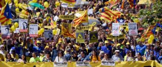 Copertina di Barcellona, almeno 350mila persone alla manifestazione per “liberare i prigionieri politici” – FOTO