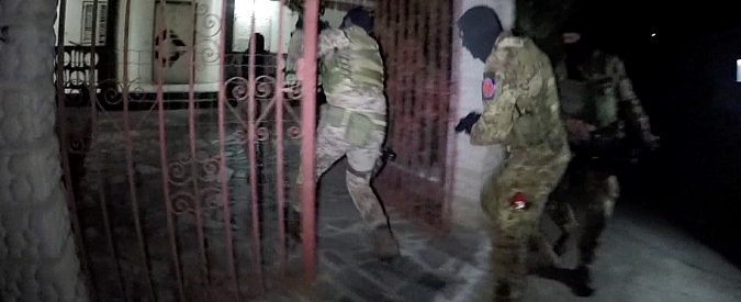 Copertina di ‘Ndrangheta, preso latitante “pericoloso” della cosca Pesce. Il blitz dei Cacciatori e la cattura del narcotrafficante