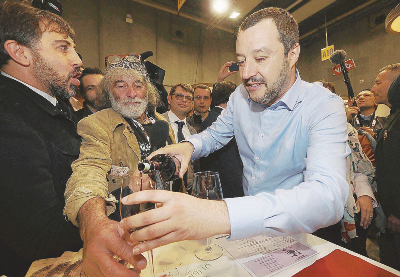 Le mani della Lega sulla Rai: Salvini vuole prendersi il Tg1