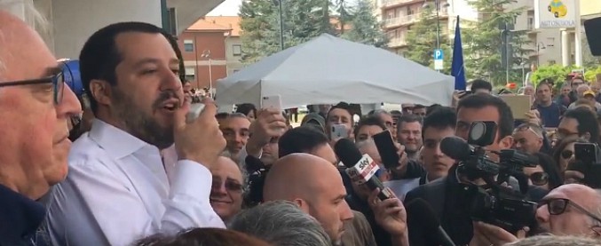 Copertina di Governo, Salvini in Molise: “Se vinciamo qui e in Friuli chi deve capire capisce. Esecutivo in 15 giorni”