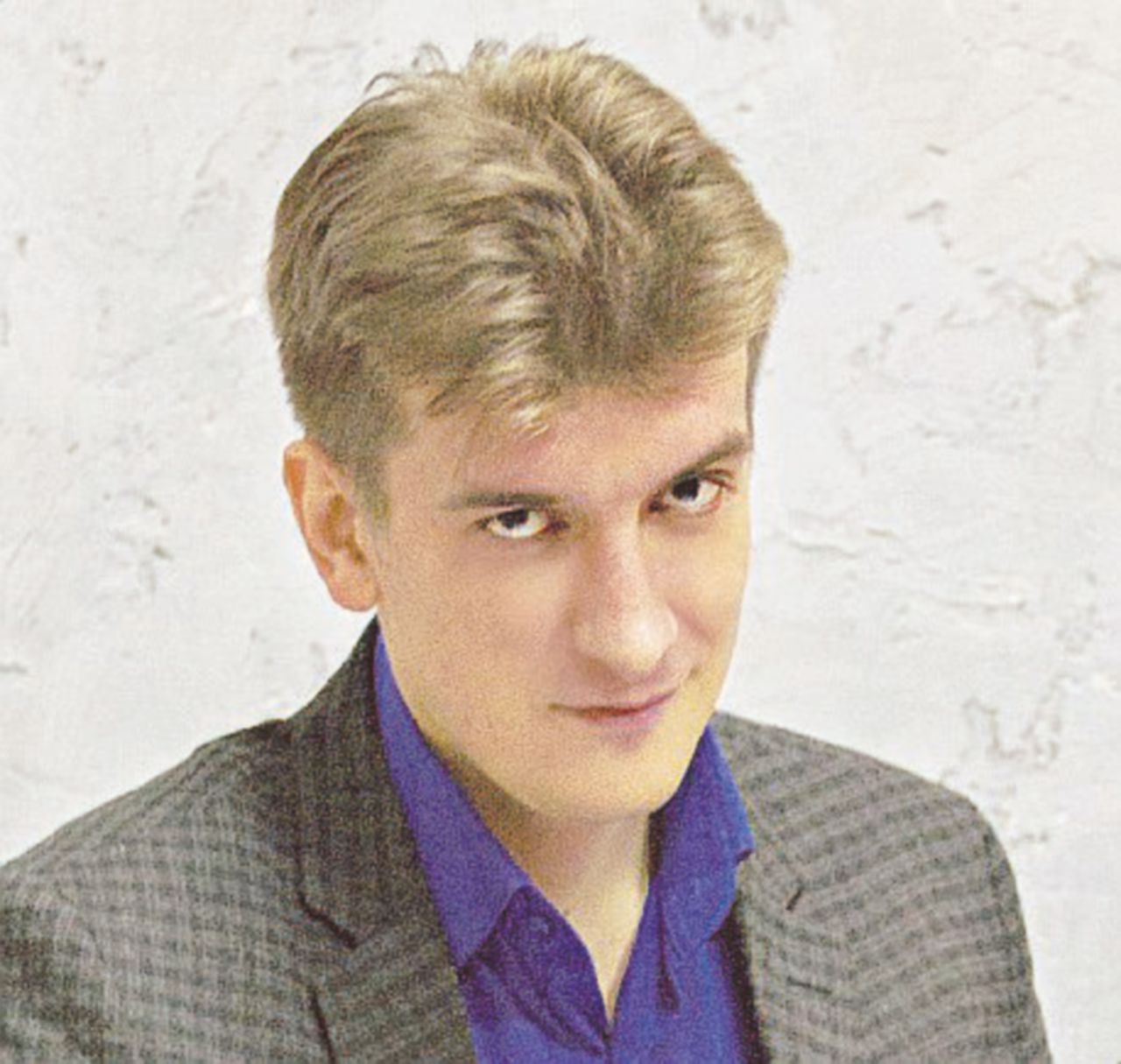 Suicidio “sospetto” - I colleghi del giornale “Novy Den” non credono che Maksim Borodin si sia tolto la vita - Vola dal quinto piano il cronista che indagava sui soldati-fantasma