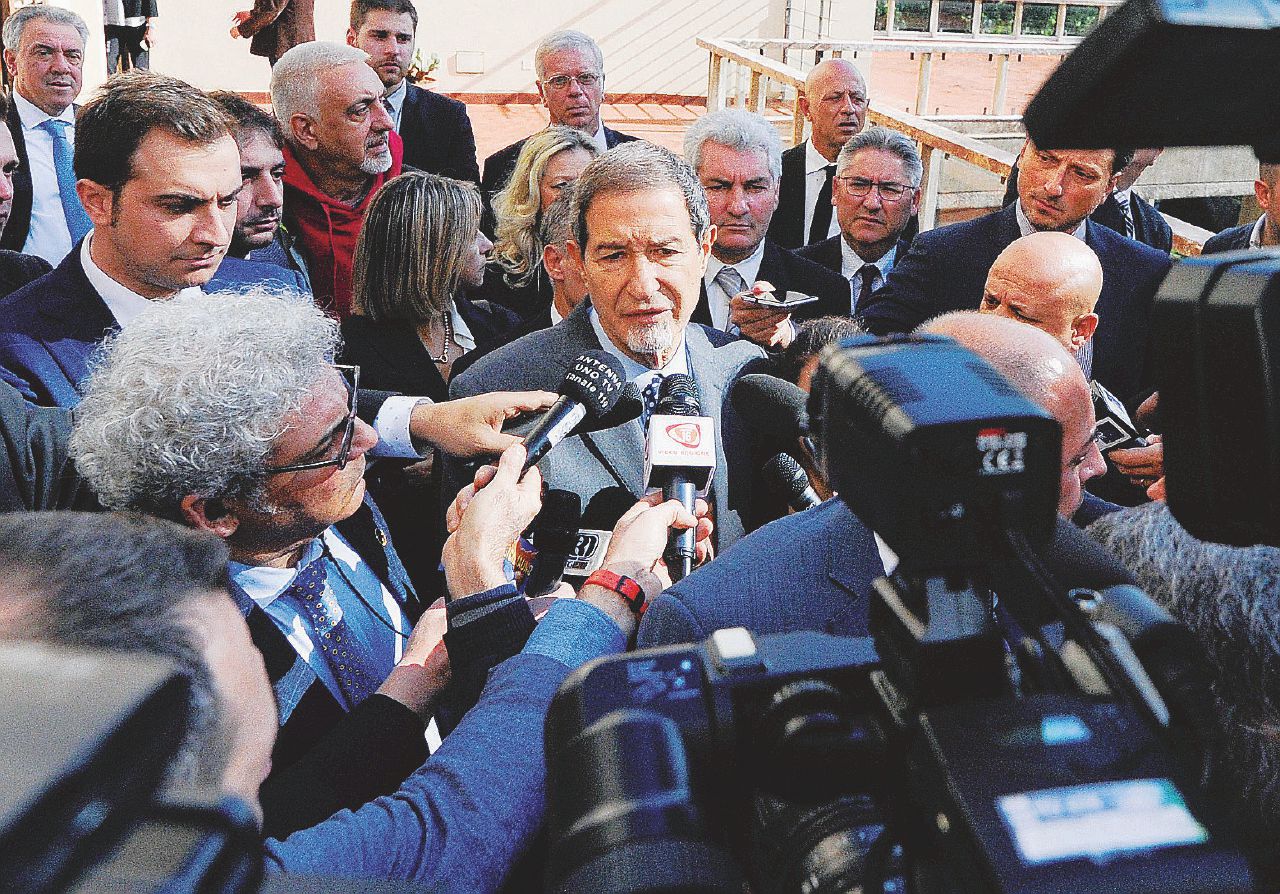 Il governatore Nello Musumeci - Ansa Pippo “il Santo” re del Bingo sostenuto alle urne dai boss