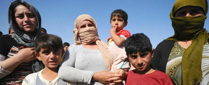 ‘Legami con l’Isis’, donne e bambine irachene abbandonate nei campi profughi