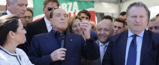 Copertina di Berlusconi bombarda centrodestra e trattative di governo: “Il M5s è un pericolo come i comunisti. Intesa col Pd”
