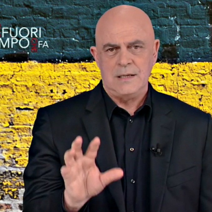 Copertina di Crozza e le elezioni in Molise: “Il Pd si è estinto come l’avvoltoio capovaccaio in Puglia. Chiamiamo il Wwf”