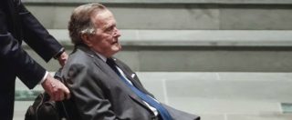 Copertina di George Bush, morto il 41° presidente Usa: aveva 94 anni, passerà alla storia per la Guerra del Golfo contro Saddam Hussein