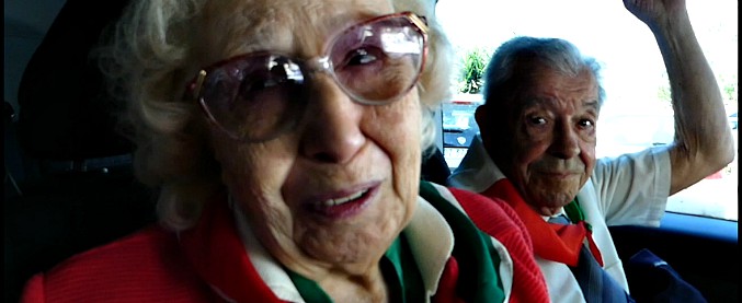 Copertina di 25 aprile, Iole e Mario, da oltre 70 anni sempre in piazza a festeggiare: “Riuscire a essere qui è una vittoria”