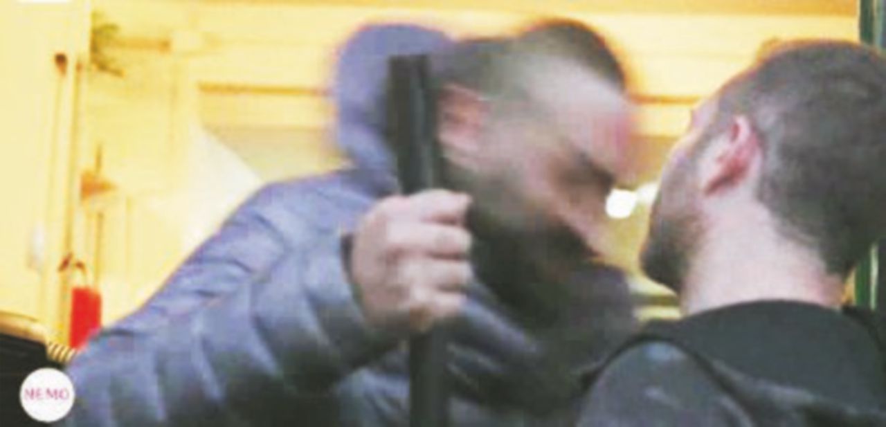 Testata al cronista Rai Roberto Spada in aula: “Mi scuso con tutti”