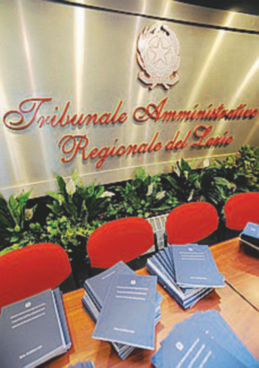 Giudica i candidati ma non ha i titoli: il Tar boccia l’Asn