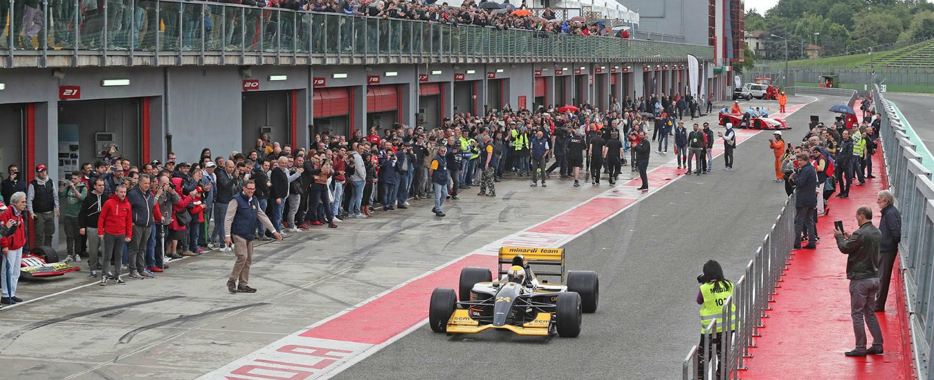 Copertina di Minardi day, tira più la Formula 1 del passato che quella del presente