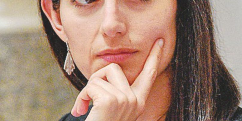 Virginia Raggi, sindaco di Roma Rifiuti, il Tar può commissariare il Lazio