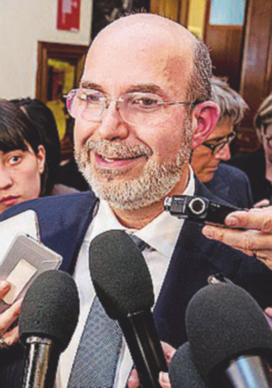 Il no di Vito Crimi all’esecutivo tecnico: “Non lo voteremo” Il no di Vito Crimi all’esecutivo tecnico: “Non lo voteremo”