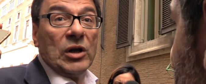 Copertina di Governo, Giorgetti (Lega): “Battuta su Di Maio? Smentita dall’incontro che c’è stato un minuto dopo”