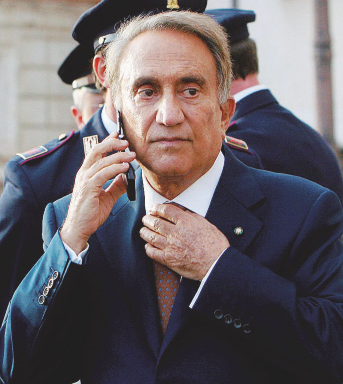 Bunga bunga - Emilio Fede Arcore, cene eleganti. Condannati di nuovo Emilio Fede e Minetti