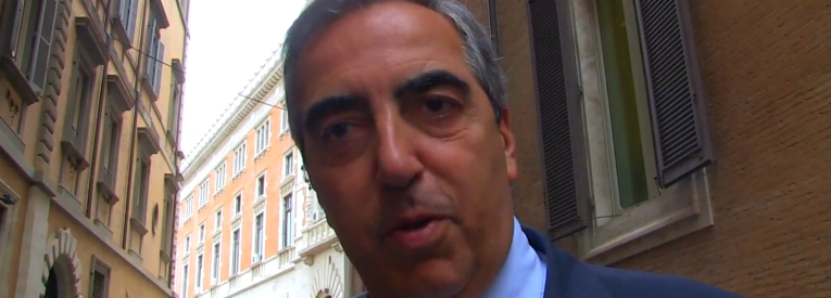 Copertina di Governo, Gasparri a Giorgetti: “Di Maio ci dà dei mafiosi e dei ladri, faresti un’alleanza con chi dice queste cose?”