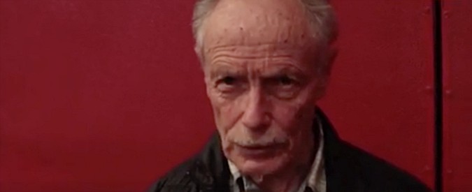 Copertina di M5S-Lega, Erri De Luca al Fatto.it: “Curioso di vedere se sui migranti riescono a fare peggio dei governi passati”