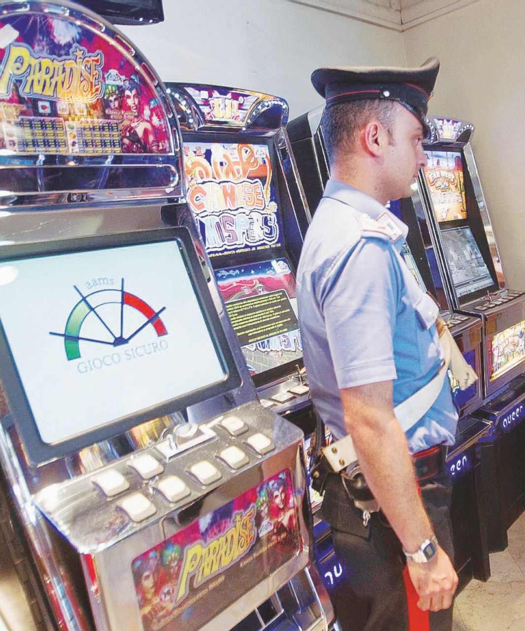 Pronto cash - Slot machine in un bar - Ansa Milano, il bancomat di ’ndrangheta non si spegne mai