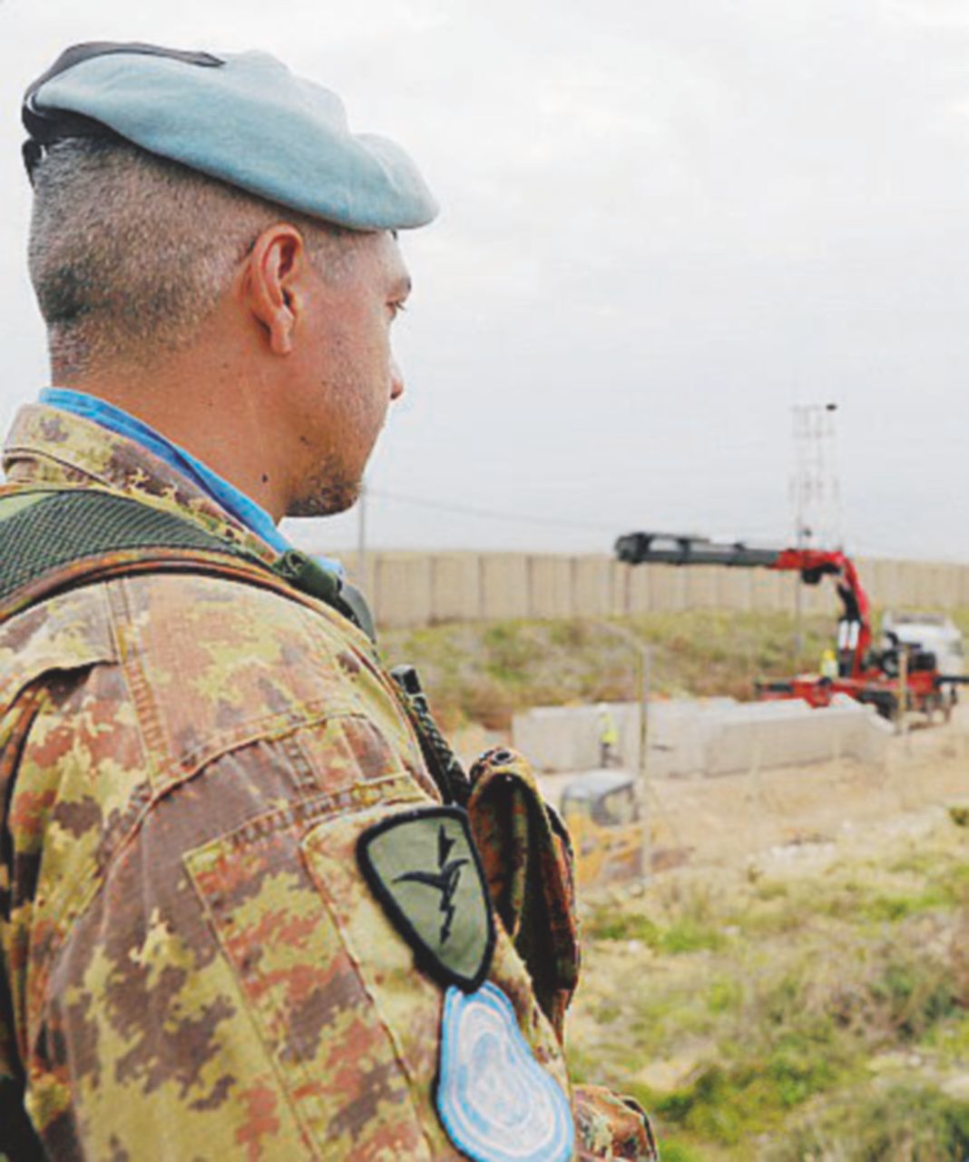 “Linea Blu” - L’Unifil - Ansa “Noi italiani a guardia dei confini, sfiorati dal conflitto siriano”
