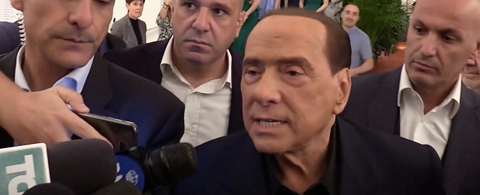 Copertina di Governo, se Berlusconi preferisce stare a guardare: “Quello di Salvini un tradimento? No, no”