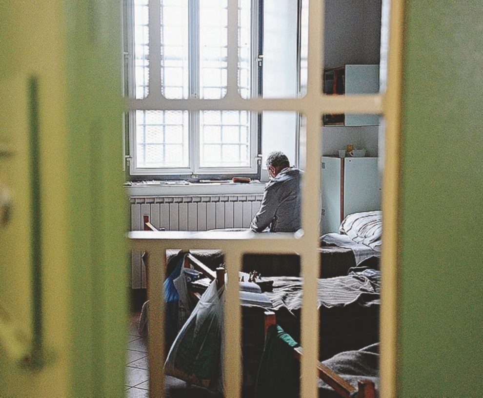 Dietro le sbarre – I detenuti in Italia nel 2017 erano 57 mila