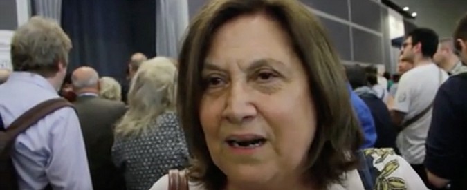 Copertina di Berlusconi riabilitato, Lucia Annunziata: “Se si dimette un senatore di Forza Italia è di nuovo in parlamento”