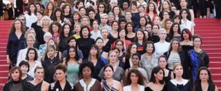 Copertina di Festival di Cannes, lo storico red carpet: 82 donne in marcia per la parità di genere