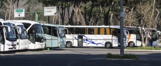 Copertina di Roma, operatori dei bus turistici verso la serrata da giovedì: protesta contro le restrizioni all’ingresso in centro