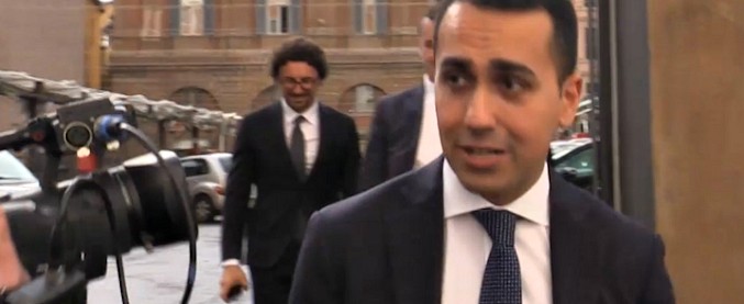 Copertina di M5s-Lega, Di Maio: “Perché abbiamo chiesto più tempo? È un contratto di governo, mica di locazione”