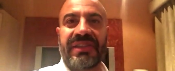 Copertina di Governo, Paragone (M5s): “Finalmente siamo tornati a dire che l’Europa è nemica dei cittadini”