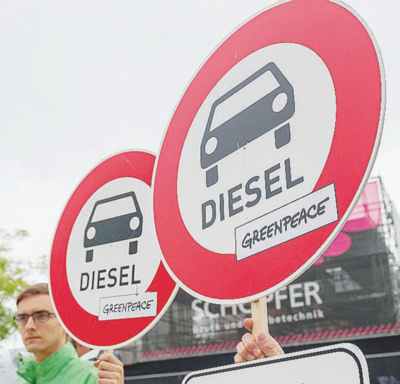 Copertina di Dieselgate, città d’Europa contro la Commissione