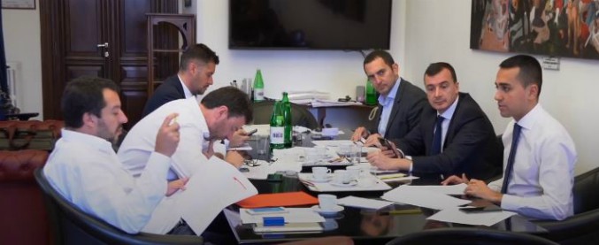 Governo, incontro Di Maio-Salvini. Il leader M5s: “Chiudiamo oggi contratto”. Quello della Lega: “Nè io né lui premier”