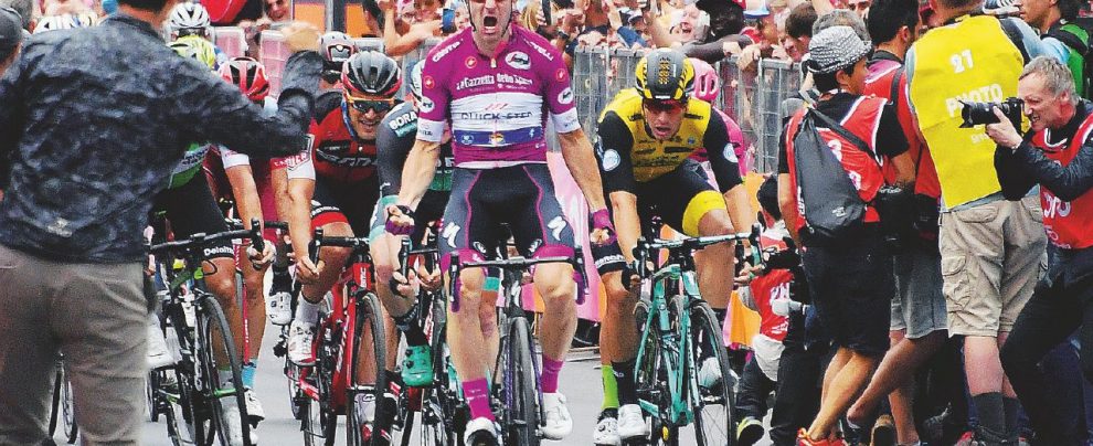 Campo e strada - In alto, la vittoria di Viviani al Giro; sotto, il laziale Immobile - Ansa/LaPresse Viviani vince ancora. E oggi per la truppa c’è il temuto “Mostro”