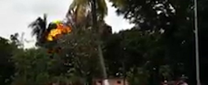 L’Avana, boeing 737 si schianta al decollo. In un video il momento dell’esplosione