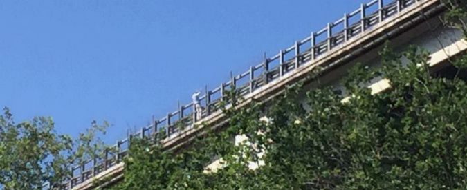 Chieti, si è suicidato l’uomo che ha lanciato la figlia dal cavalcavia sulla A14. La moglie morta dopo volo dal 3° piano