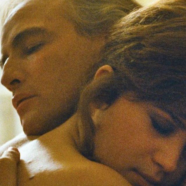 Ultimo tango a Parigi, torna in sala restaurato il film maledetto di Bernardo Bertolucci con Marlon Brando e Maria Schneider