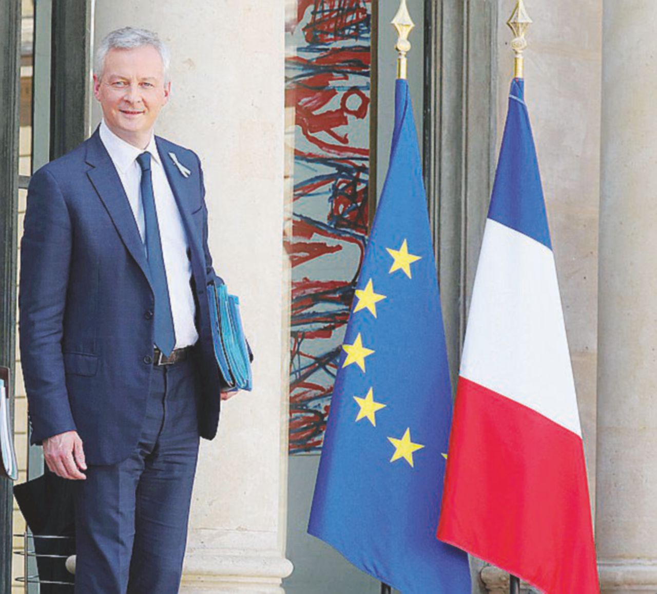 Parigi: “Italia attenta, a rischio l’eurozona”