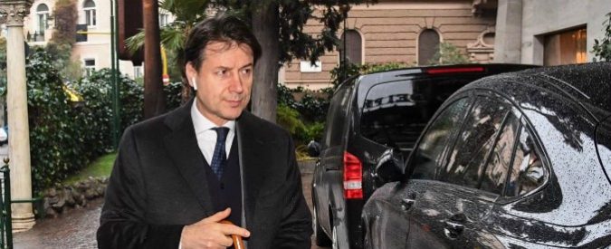 Giuseppe Conte, Nyt: “Nel cv studi alla New York University che non risultano all’ateneo”. Accademici: “Visiting scholar non sono registrati”