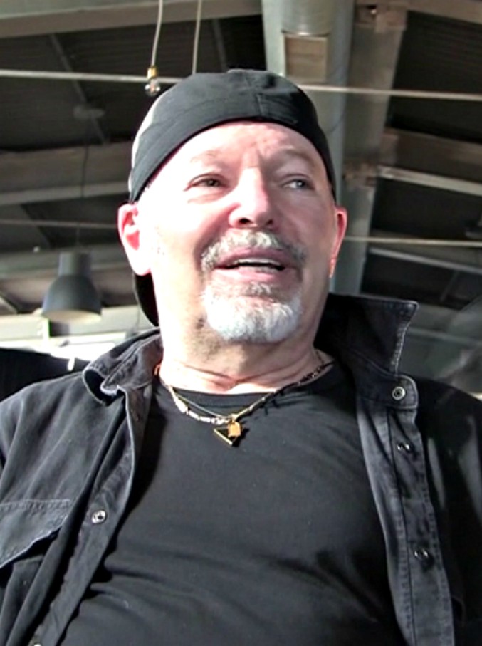 Copertina di Musica, la stoccata di Vasco Rossi: “Non mi piacciono i duetti. Baglioni a Sanremo? Poteva evitare di farsi cantare le canzoni”