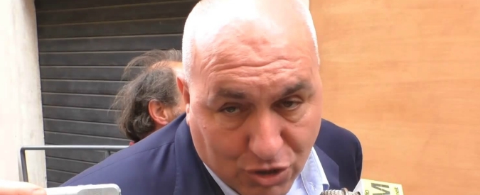 Copertina di Governo, Crosetto (FdI): “Non si va a un matrimonio se non si è invitati. Io ministro? Non mi vendo”