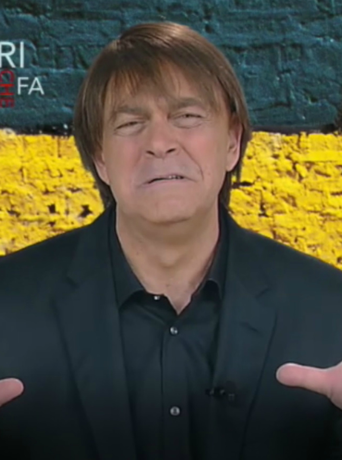 Copertina di Crozza-Conte equivoca tutto: “Io premier? È agghiacciante, e comunque devo ancora parlare di soldi con Mattarella”