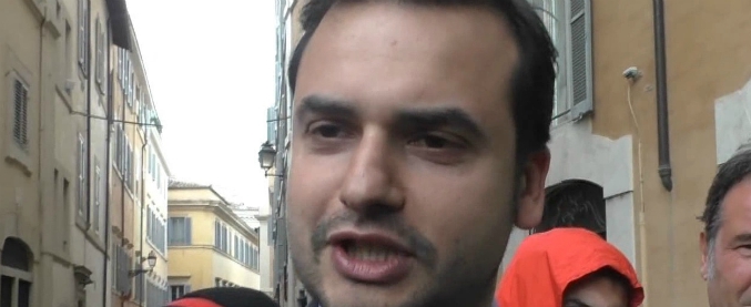 Copertina di Governo, Sibilia (M5s): “Appoggio degli ex del movimento? Speriamo in persone ragionevoli che hanno a cuore il Paese”