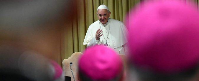 Papa Francesco striglia i vescovi ma contro scandali e abusi non basta tagliare qualche testa