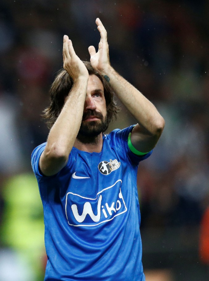 La Notte del Maestro l addio al calcio di Andrea Pirlo San Siro in visibilio una vera e propria educazione sentimentale del tifoso Il Fatto Quotidiano