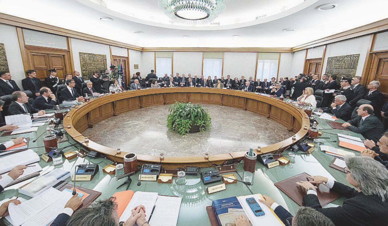 Copertina di Spartizione tra correnti e zero meritocrazia: il “libro nero” del Csm